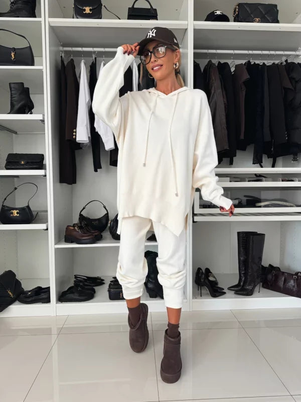 Camilla - Elegant Hooded Two-Piece Women's Set