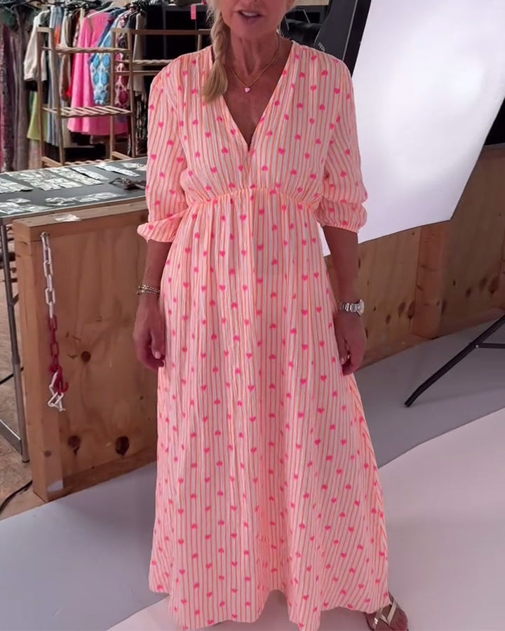 Belle™ – Elegant V-Neck Heart Patterned Dress